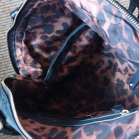 B. Makowsky Leather Bag - Picture 8 of 13